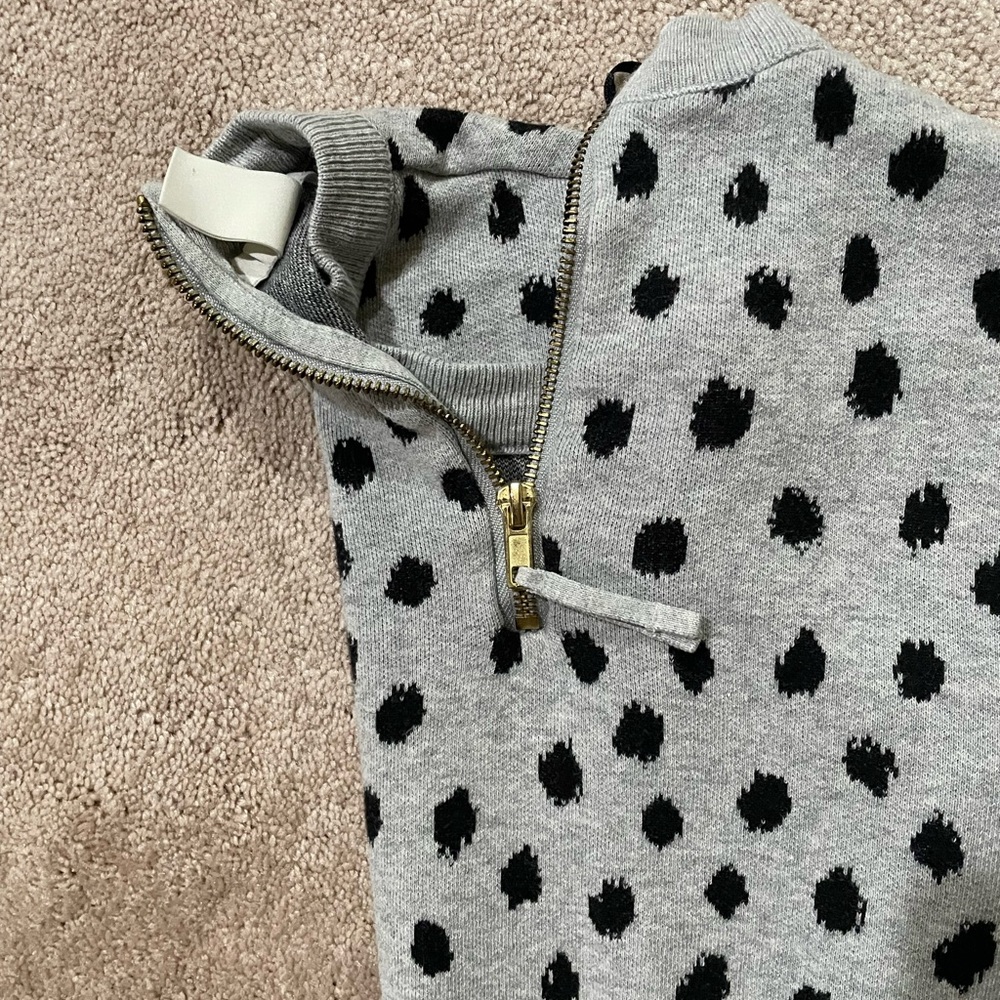 H&M Gray Polka Dot Sweater - Picture 2 of 2